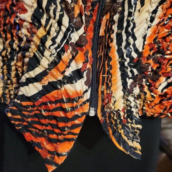 Victoria Colection M/L Made in Canada Black and Cream Reddish-brown - Picture 6 of 8